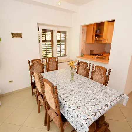 Apartment Ivanita *